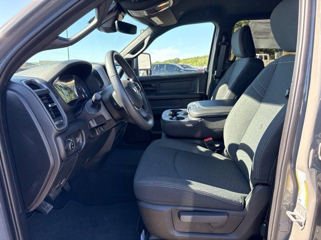2027 RAM Ram 2500 RAM 2500 BLACK EXPRESS CREW CAB 4X4 6'4' BOX