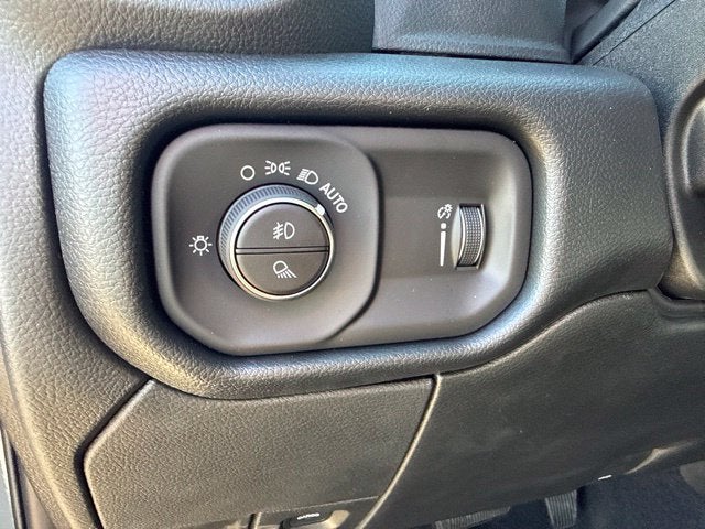 2027 RAM Ram 2500 RAM 2500 BLACK EXPRESS CREW CAB 4X4 6'4' BOX