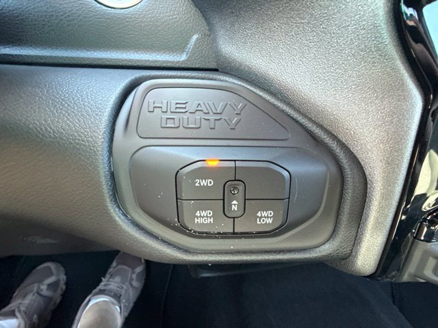 2027 RAM Ram 2500 RAM 2500 BLACK EXPRESS CREW CAB 4X4 6'4' BOX