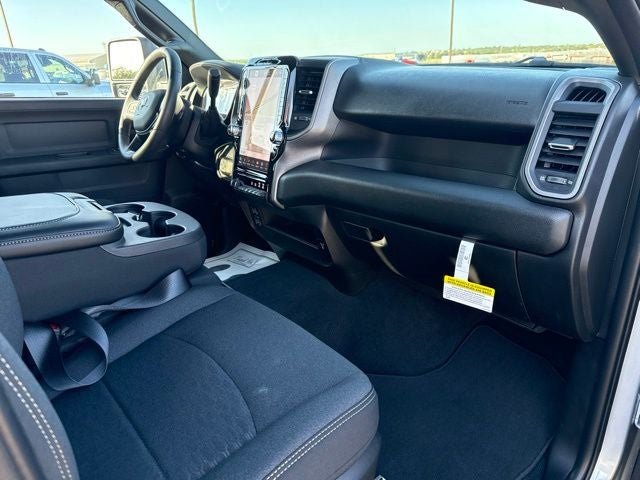 2026 RAM 2500 RAM 2500 TRADESMAN CREW CAB 4X4 6'4' BOX