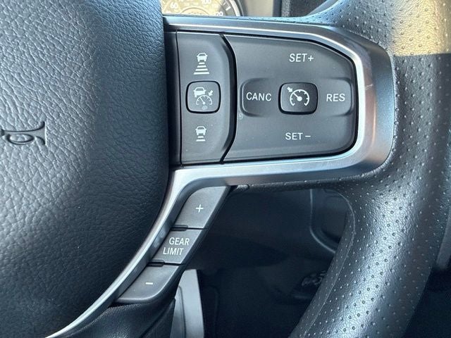 2026 RAM 2500 RAM 2500 TRADESMAN CREW CAB 4X4 6'4' BOX