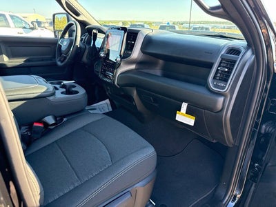 2027 RAM Ram 2500 RAM 2500 BLACK EXPRESS CREW CAB 4X4 6'4' BOX