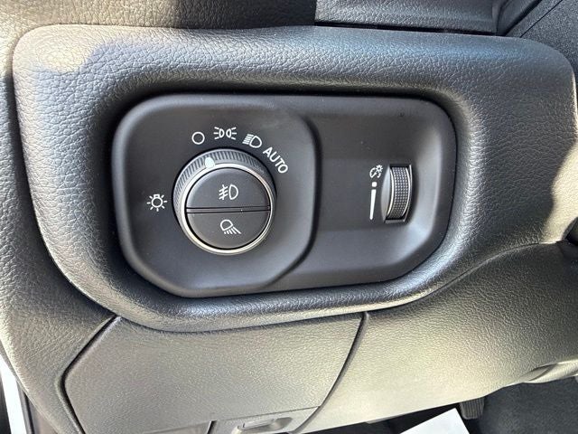 2026 RAM 2500 RAM 2500 TRADESMAN CREW CAB 4X4 6'4' BOX