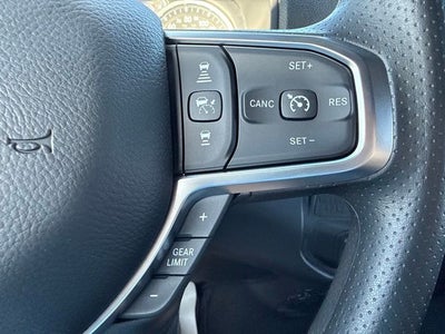 2026 RAM 2500 RAM 2500 TRADESMAN CREW CAB 4X4 6'4' BOX