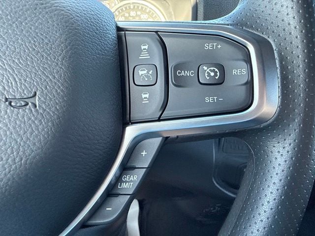 2026 RAM 2500 RAM 2500 TRADESMAN CREW CAB 4X4 6'4' BOX