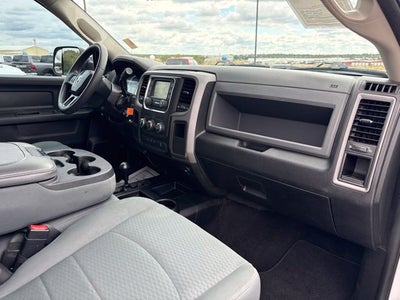 2018 RAM 2500 Tradesman Crew Cab 4x4 6'4' Box