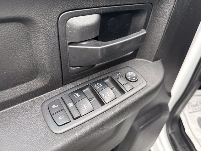 2018 RAM 2500 Tradesman Crew Cab 4x4 6'4' Box