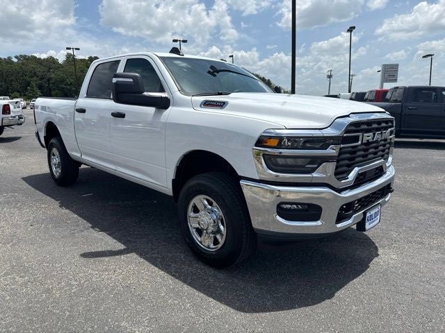 2026 RAM 2500 RAM 2500 TRADESMAN CREW CAB 4X4 6'4' BOX