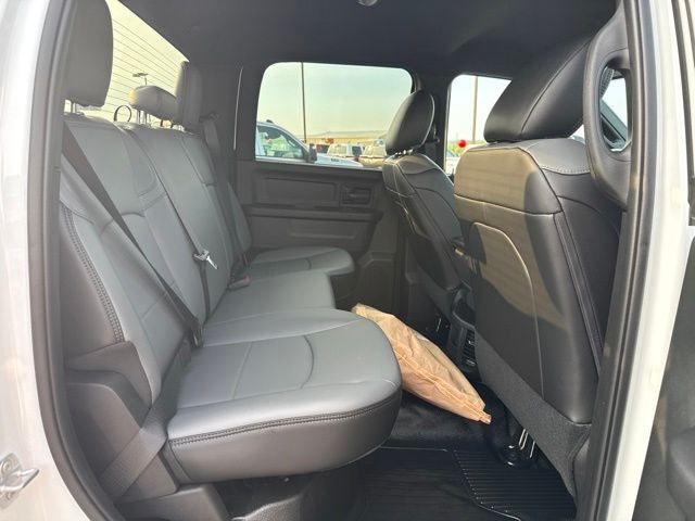 2026 RAM 4500 Chassis RAM 4500 TRADESMAN CHASSIS CREW CAB 4X4 60' CA
