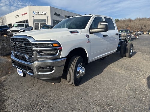 2026 RAM Ram 3500 Chassis Cab RAM 3500 TRADESMAN CREW CAB CHASSIS 4X4 60' CA