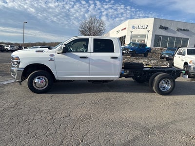2026 RAM Ram 3500 Chassis Cab RAM 3500 TRADESMAN CREW CAB CHASSIS 4X4 60' CA