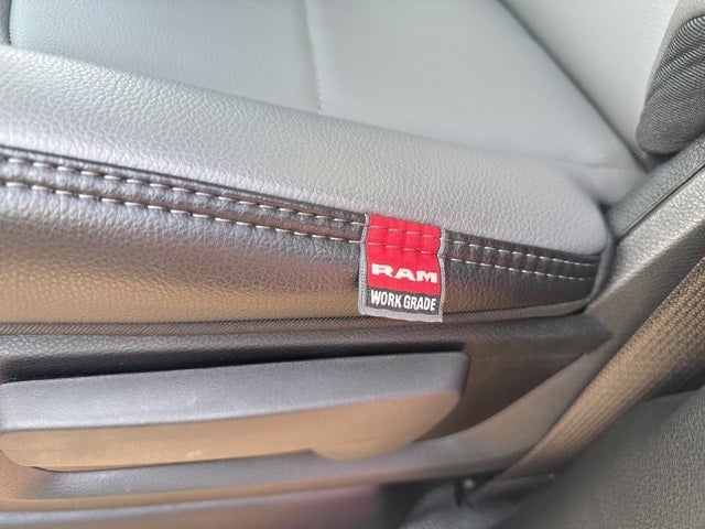 2026 RAM Ram 3500 Chassis Cab RAM 3500 TRADESMAN CREW CAB CHASSIS 4X4 60' CA