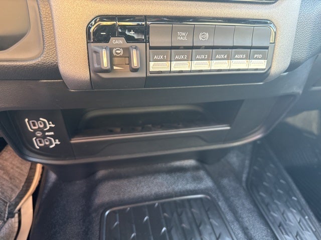 2026 RAM Ram 3500 Chassis Cab RAM 3500 TRADESMAN CREW CAB CHASSIS 4X4 60' CA