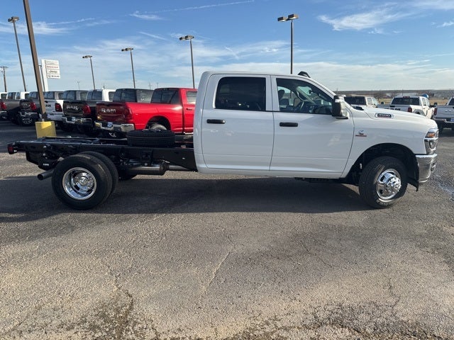 2026 RAM Ram 3500 Chassis Cab RAM 3500 TRADESMAN CREW CAB CHASSIS 4X4 60' CA