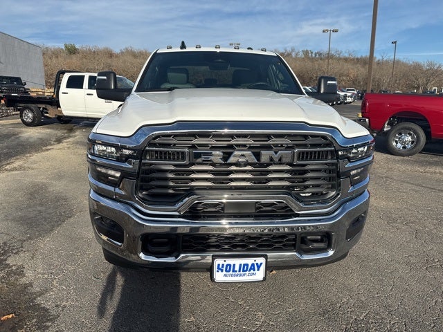 2026 RAM Ram 3500 Chassis Cab RAM 3500 TRADESMAN CREW CAB CHASSIS 4X4 60' CA