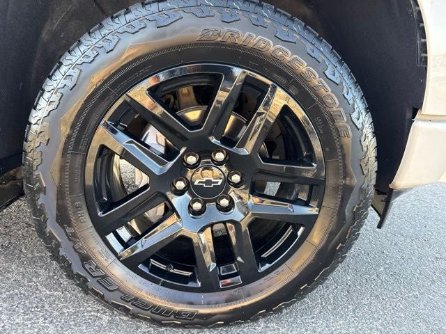 2026 Chevrolet Silverado 1500 4WD Crew Cab Short Bed Custom