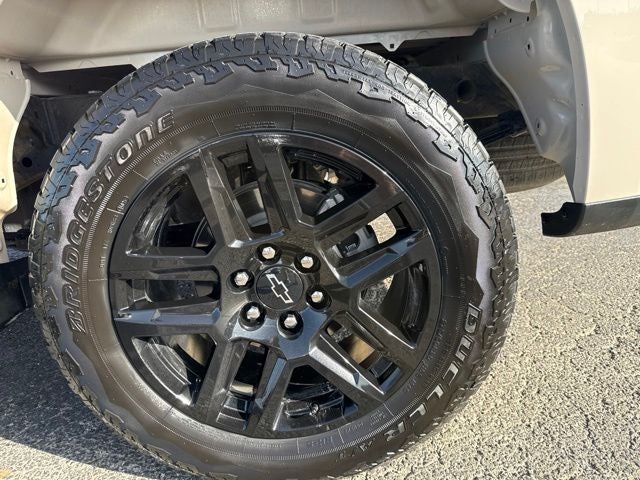 2026 Chevrolet Silverado 1500 4WD Crew Cab Short Bed Custom
