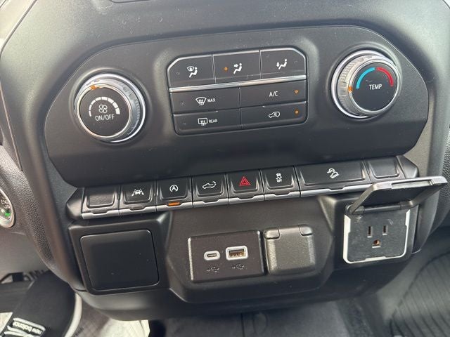 2022 Chevrolet Silverado 1500 4WD Crew Cab Short Bed Custom Trail Boss