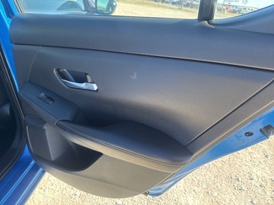 2023 Nissan Sentra SV Xtronic CVT