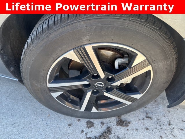 2024 Nissan Sentra SV Xtronic CVT