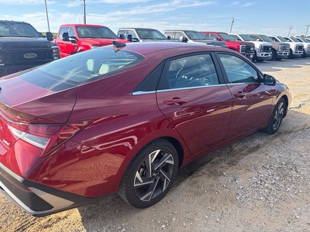 2024 Hyundai Elantra Limited