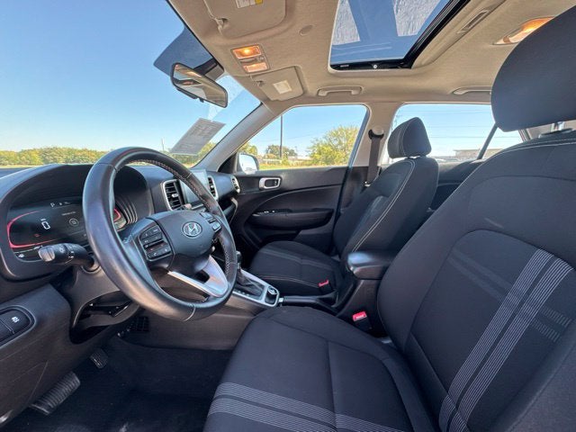 Used 2025 Hyundai Venue SEL with VIN KMHRC8A30SU386819 for sale in Graham, TX